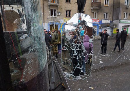 Донецк почтил память жертв трагедии на Боссе