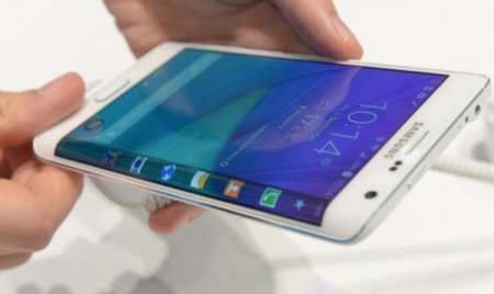 «Мегафон» планирует вернуть смартфоны Samsung в продажу