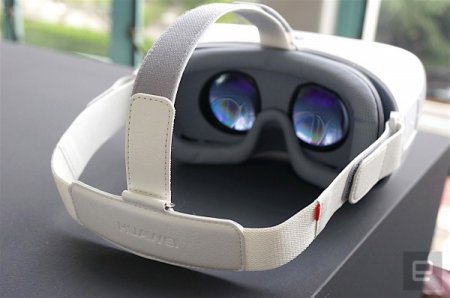 Valve разработает три игры для VR-очков