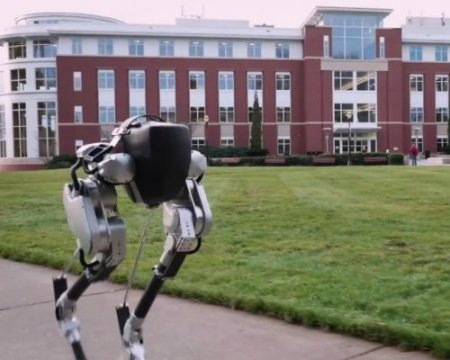 Инженеры создали двуногого робота-спасателя