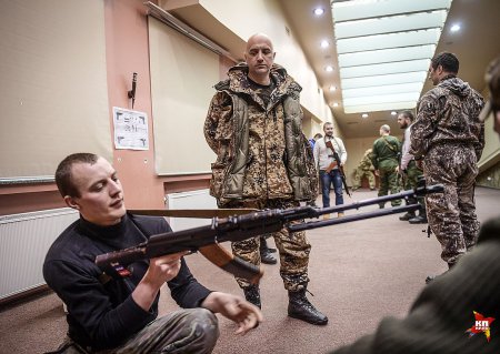 Захар Прилепин собрал в ДНР свой батальон
