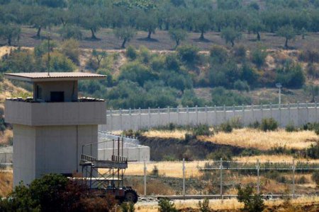 Турция построила более половины бетонной стены на границе с Сирией - Военный Обозреватель