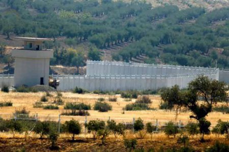 Турция построила более половины бетонной стены на границе с Сирией - Военный Обозреватель