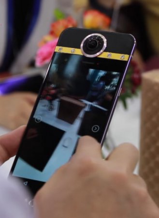 В Китае анонсирован смартфон с 360-градусной камерой
