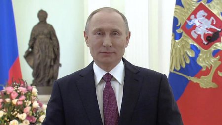 Поздравление от Главного. Владимир Путин поздравил женщин с 8 Марта