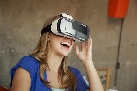 Компания Apple запатентовала очки виртуальной реальности