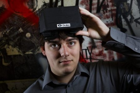 Творец шлема виртуальной реальности Палмер Лаки уволился из Facebook