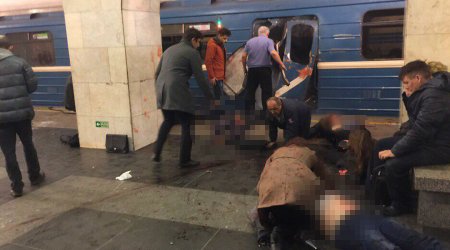 В петербургском метро прогремели два взрыва, есть жертвы (Видео, фото 18+)