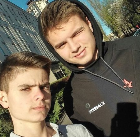 Киберспортсмены Astralis опубликовали фото из Киева