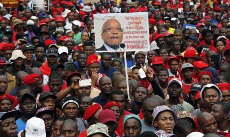 ЮАР: президент под ударом, обстановка накаляется
