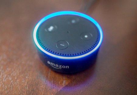Amazon Alexa учится говорить как человек - с шепотом, паузами и эмоциями