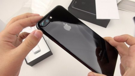 Пользователи iPhone 7 Plus недовольны несовместимостью со сторонними зарядн ...