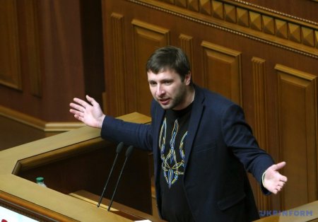 Парасюк: Буду требовать, чтобы каналы «Интер» и «Украина» запретили