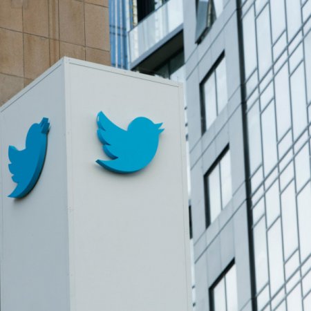 Twitter вместе Bloomberg запустят круглосуточный новостной канал‍