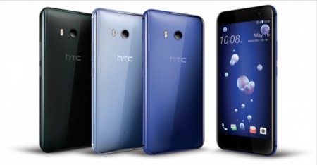 HTC объявили о старте продаж "сжимаемого" смартфона