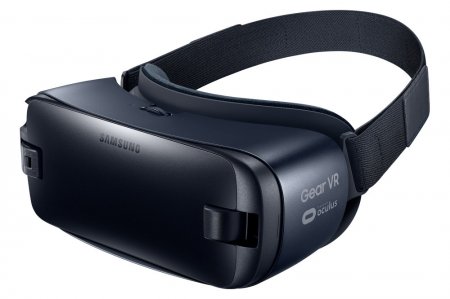 Samsung создаёт шлем виртуальной реальности Gear VR