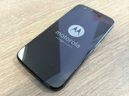 Самовосстанавливающийся экран для смартфонов Motorola и другие интересные функции гаджетов