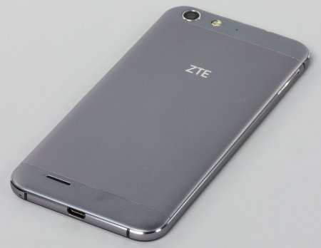 Новый смартфон ZTE показали на сайте TENAA
