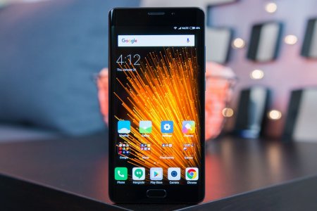Эксперт разобрали на детали новый смартфон Xiaomi Mi Note 3