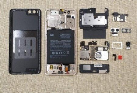 Эксперт разобрали на детали новый смартфон Xiaomi Mi Note 3