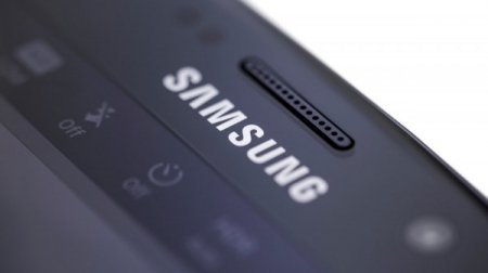 Samsung снизила цены на топовые модели в России