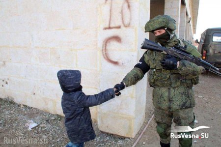 Российские военные помогают вернуть мирную жизнь в Алеппо (ФОТО)
