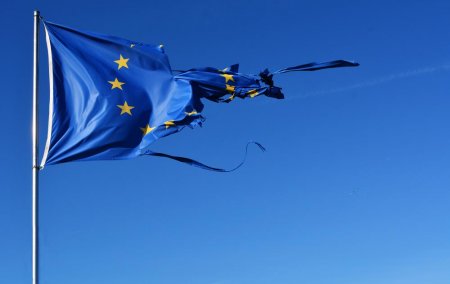 ЕС не собирается помогать восстановлению экономики Сирии