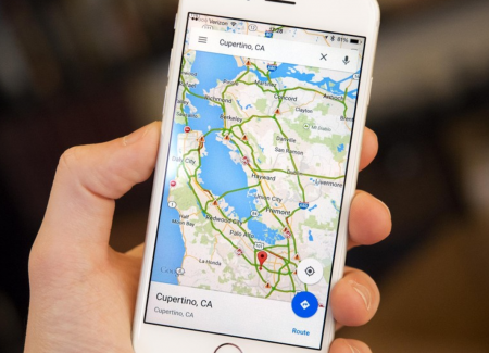 Сервис Google Maps появился на iPhone X