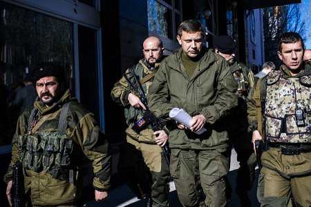 «Пусть миротворцы ООН стоят между нашими окопами»: Захарченко — о войне, украинских олигархах и торговле с Европой, о убийцах Моторолы и Гиви