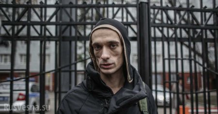 Почему «художник» Павленский, сидящий полгода в тюрьме Франции, никому не интересен (ФОТО)