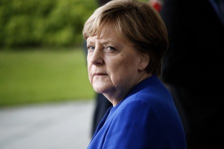 Крах канцлера Германии Ангелы Меркель отложен на 2 недели