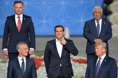 Невыполнимый ультиматум: Трамп разносит НАТО (ФОТО)
