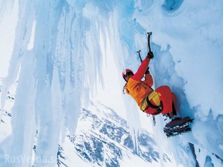 В Гималаях дрон нашёл пожилого альпиниста, которого считали погибшим (ВИДЕО)