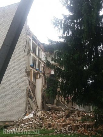 Это Украина: под Житомиром рухнула стена студенческого общежития (ФОТО)