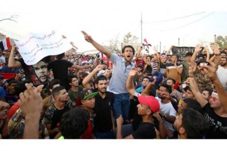В Ираке 700 человек ранено в ходе протестов