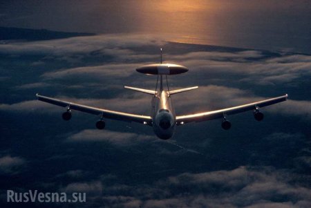 Неопознанный самолёт вторгся в коридоры гражданской авиации у российских границ