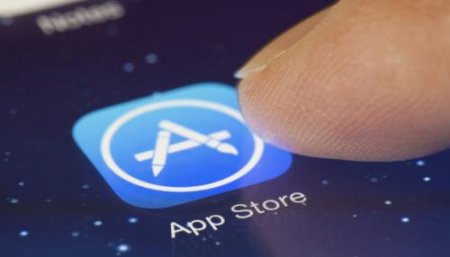 Apple навсегда удалила приложение конспиролога Алекса Джонса из App Store