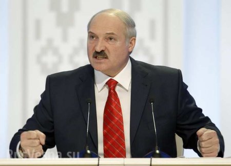 «С задачей никто не справляется»: Лукашенко раскритиковал все переговорные форматы по Донбассу