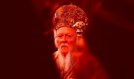 Константинополь заявил о возможности отобрать автокефалию у РПЦ