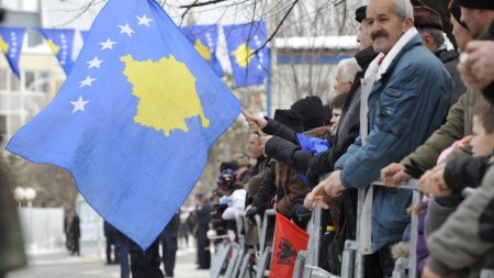 «Сербский сценарий»: как Запад оказывает давление на Белград в связи с косо ...