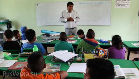 Новый президент Мексики объявил об отмене либеральной реформы образования