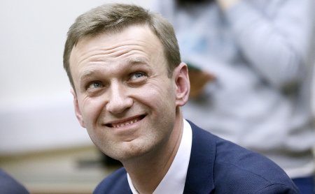 Навальный хотел «окучить» феминисток, но получил пинок под зад