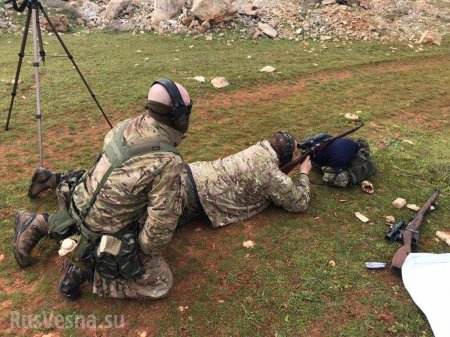 Сирия: Российские бойцы ЧВК с георгиевскими лентами учат убивать боевиков (ФОТО, ВИДЕО)