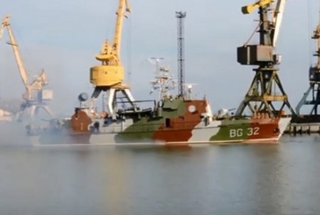 Украинские пограничники провели в Азовском море учения по отражению нападения