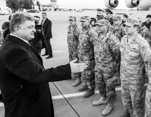 Порошенко узаконил присутствие иностранных войск на территории Украины