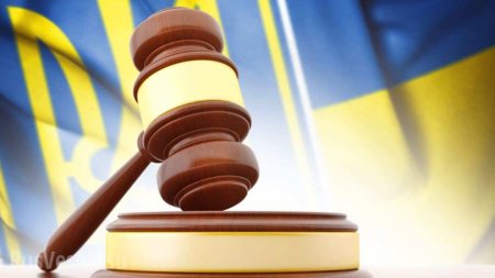 Киевский суд арестовал активы Коломойского по делу Приватбанка