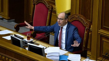 Верховная Рада приняла закон о тотальной украинизации