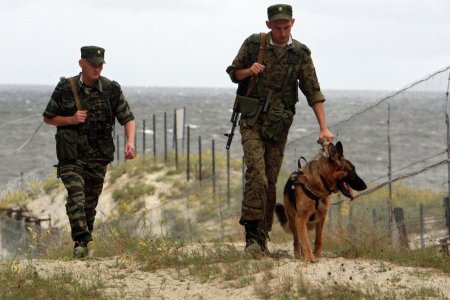 Границы Крыма охраняются надежно