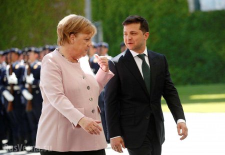 Проклятие Порошенко: Меркель стало плохо во время встречи с Зеленским (ВИДЕО)