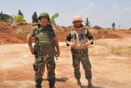 Сирийские военные в российском снаряжении у города Мхарда